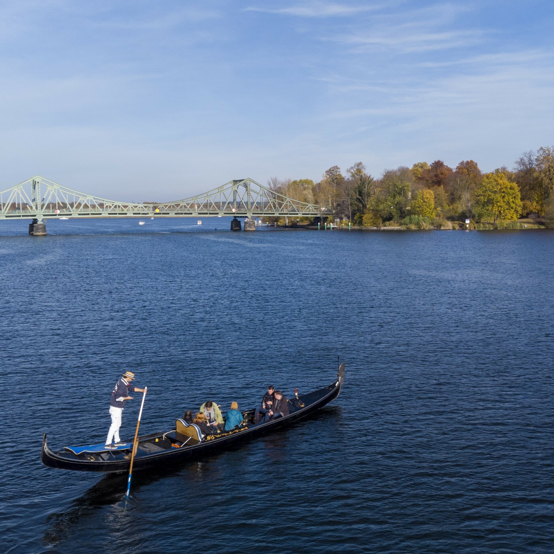 Blick über die Havel auf die Glienicker Brücke, Foto: PMSG André Stiebitz